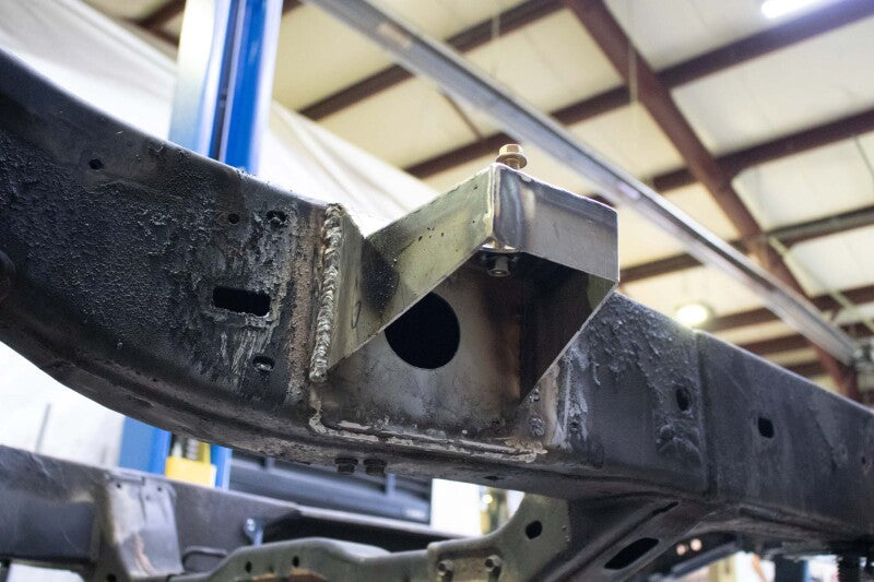 RustBuster RB7138R 05-15 fits Toyota Tacoma Access Cab Crew Cab Front Body Mount Right