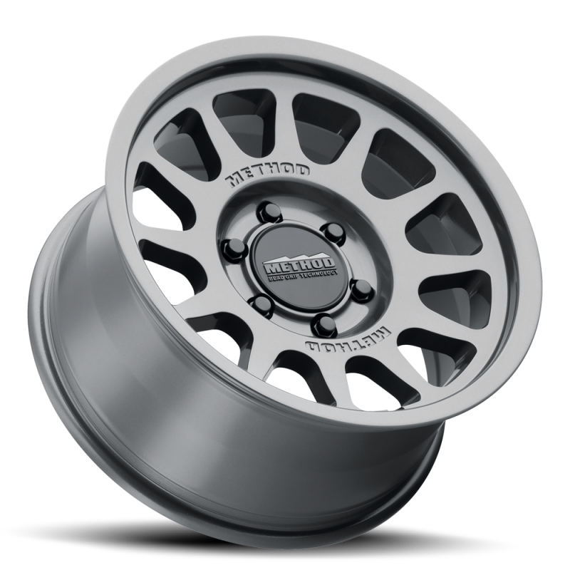 Method Wheels MR70389093840H Method MR703 Bead Grip HD 18x9 +40mm Offset 6x5.5 95.25mm CB Gloss Titanium Wheel