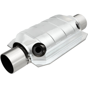 Magnaflow 91065 Conv Univ 2.25 W/Dual O2 Boss
