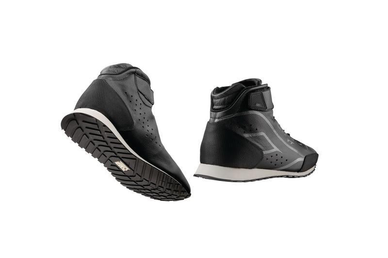 OMP IC0-0828-A01-071-47 One TT Shoes Black - Size 47