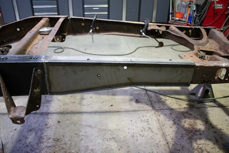 RustBuster RB7002R Over-Axle Frame Section Right Side