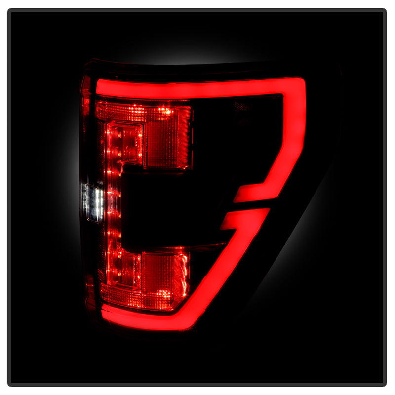 Spyder 5088789 21-23 fits Ford F150 (Halogen w/ Blind Spot) Full LED Tail Light