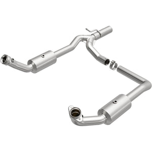 Magnaflow 21-599 09-13 fits Ford E-350 Super Duty V10 6.8 OEM Underbody Direct Fit Catalytic Converter