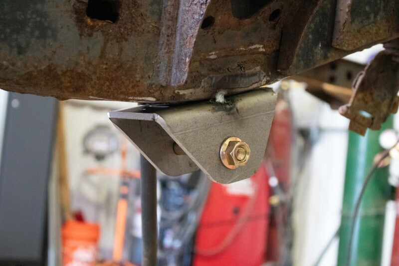 RustBuster RB7111 Leaf Spring Mount