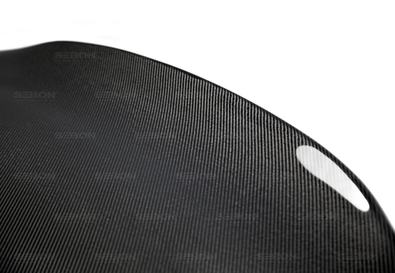 Seibon TL0305MITEVO8-C fits Mitsubishi 03-07 Lancer Evo 8 & 9 CSL-Style Carbon Fiber Trunk Lid