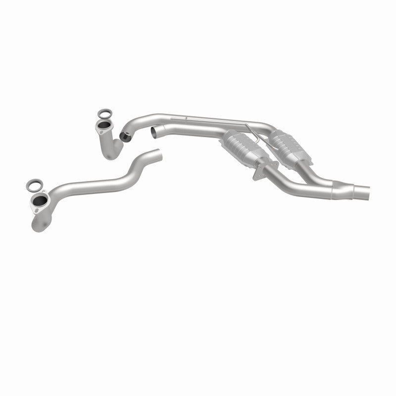 MagnaFlow 23479 Conv DF fits GM 89 92 (2.5in Tubing)