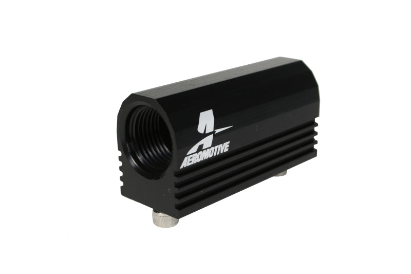 Aeromotive  15112 fits Ford 96-04 4.6 L Fuel Rail Pressure Sensor Adapter Log (-