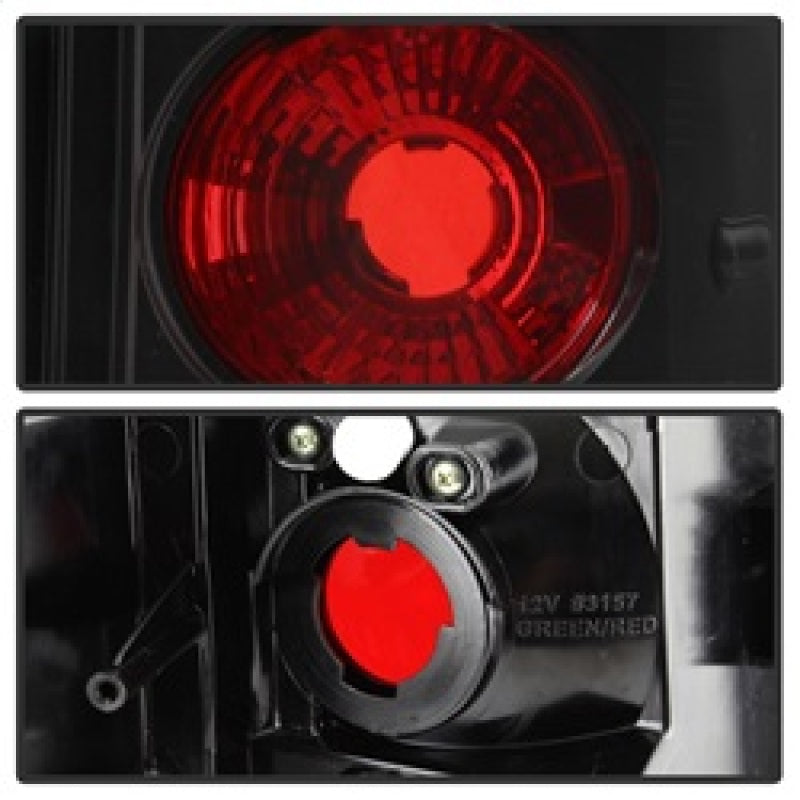 Spyder 5005502 fits Jeep 05-06 Grand Cherokee Euro Style Tail Lights Black ALT-