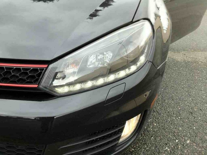 Spyder 5012111 fits Volkswagen 10-13 Golf/GTI Projector Headlights Halogen Mode