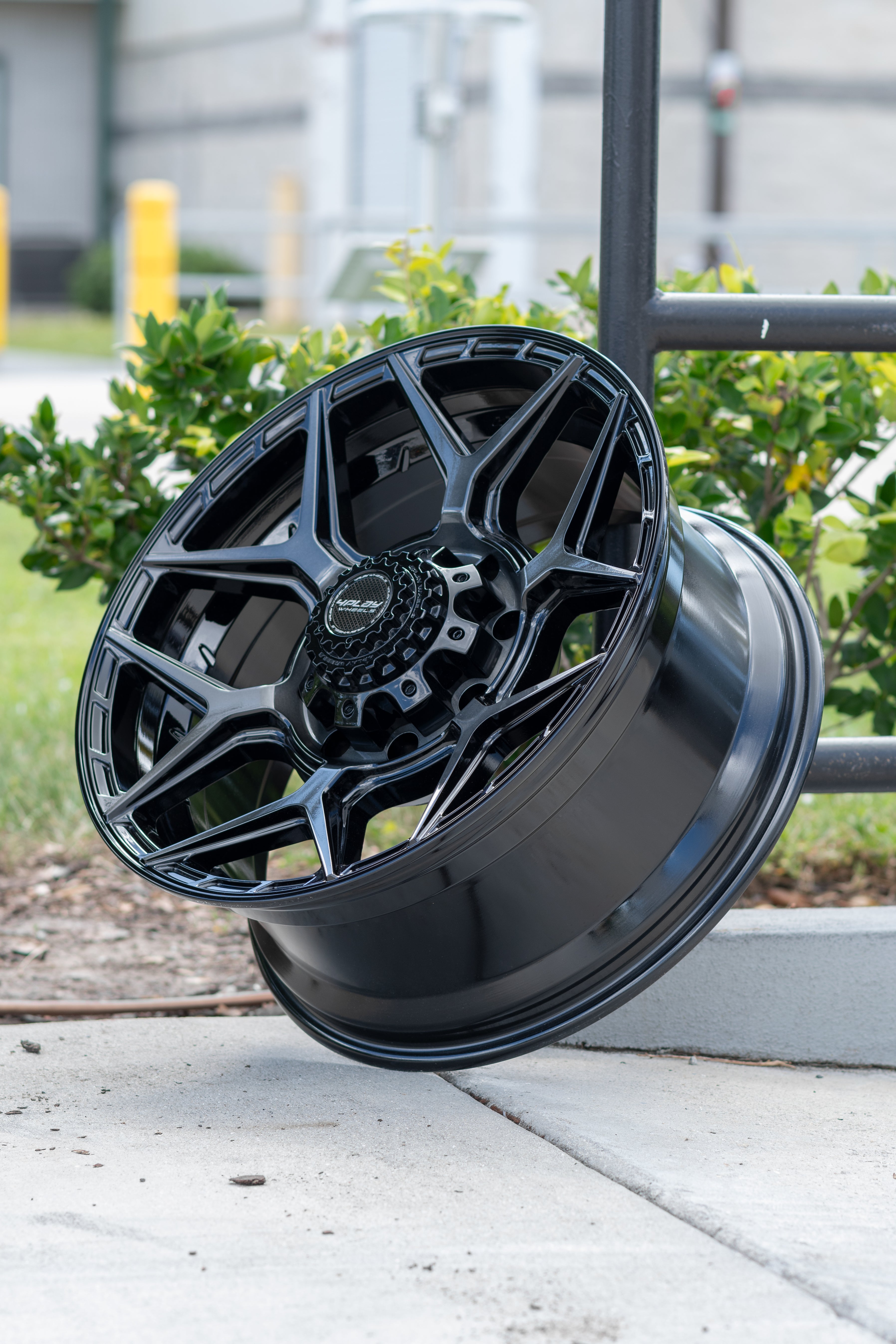 4PLAY 4P06-20090-8650-0BBT Gen3 20x9 8x6.5" +0et in Brushed Black