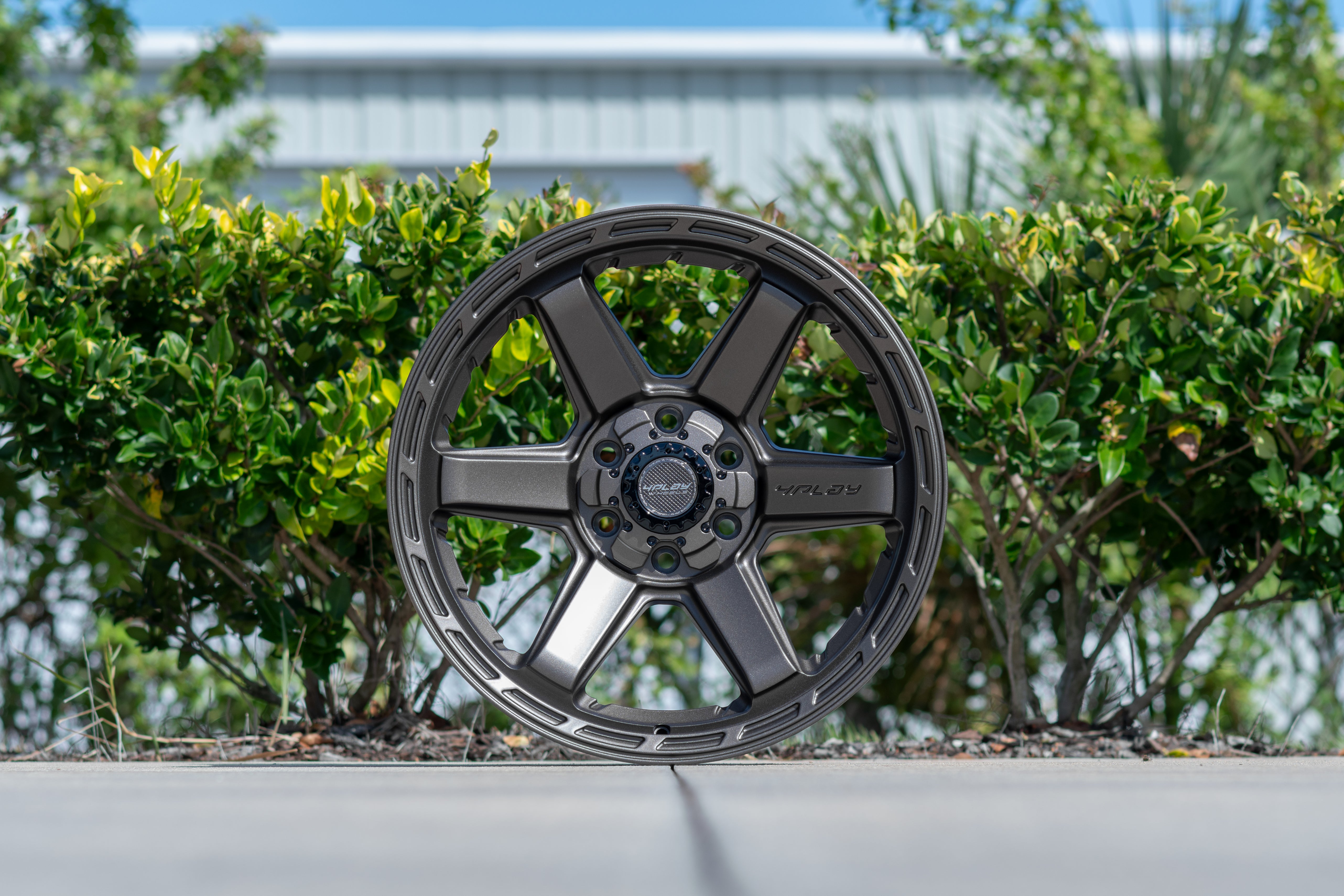 4PLAY 4P63-22100-6D55-18BR Gen3 22x10 6x135mm & 6x5.5" -18et in Bronze
