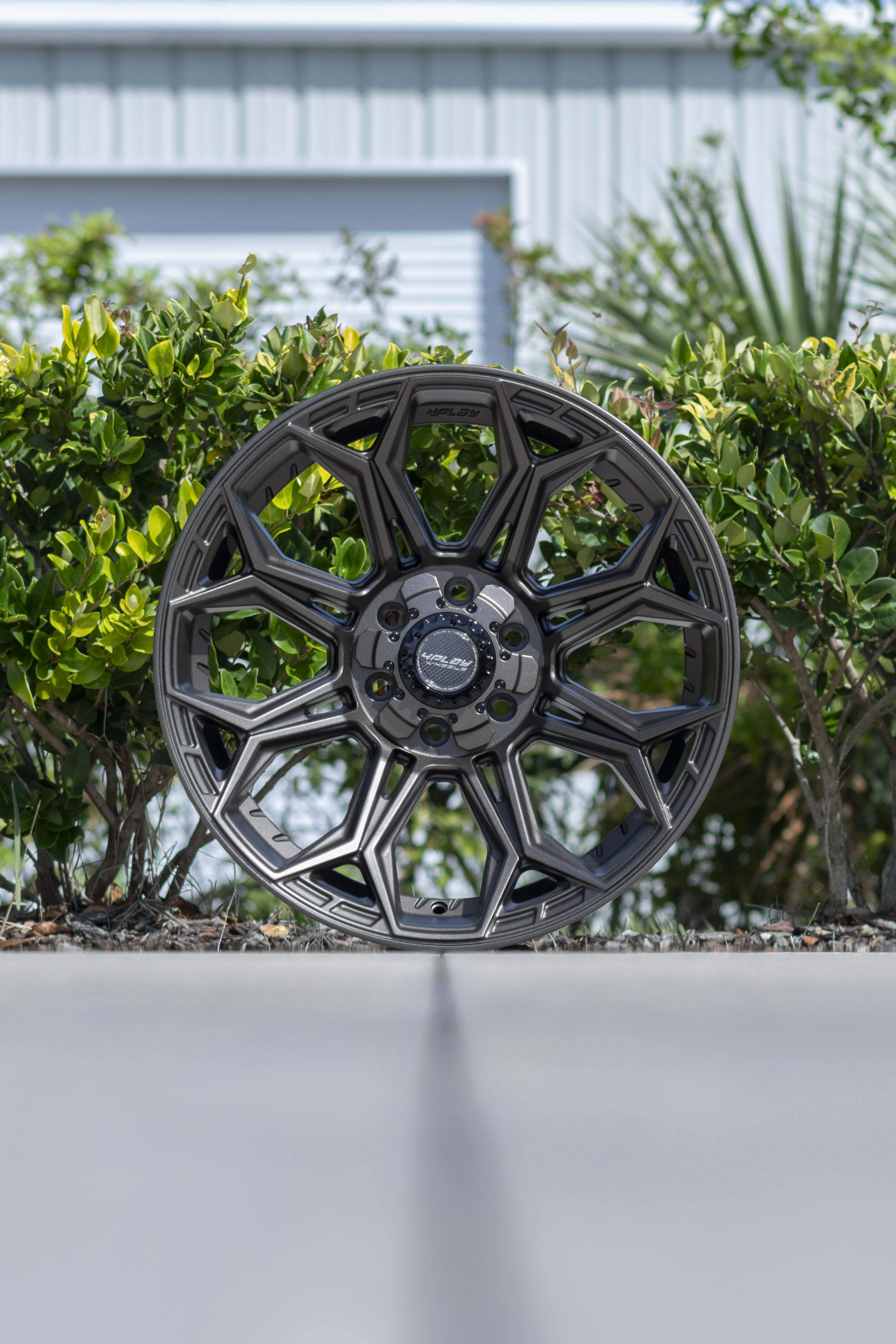 4PLAY 4P83-22100-6D55-18BR Gen3 22x10 6x135mm & 6x5.5" -18et in Bronze