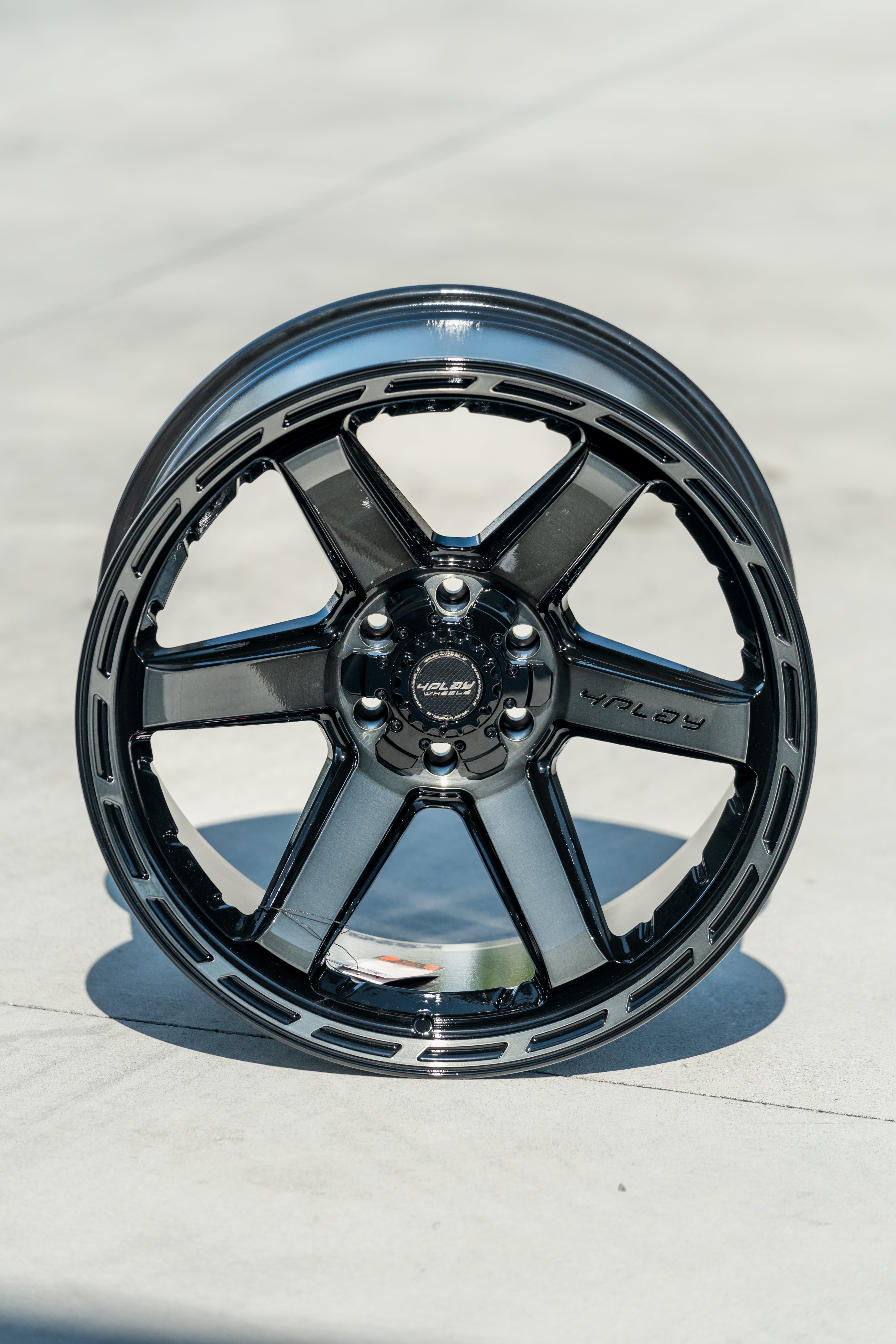 4PLAY 4P63-20100-6D55-18BBT Gen3 20x10 6x135mm & 6x5.5" -18et in Brushed Black