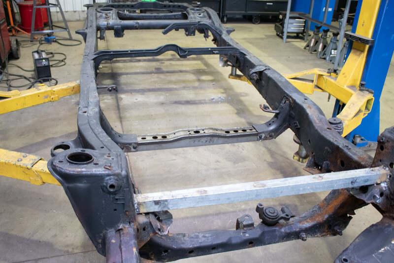 RustBuster RB8447 Rust Buster 01-04 fits Toyota Sequoia Transmission Crossmember