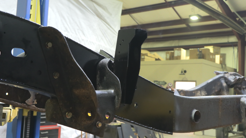 RustBuster RB7316 Rust Buster 1999-2006 fits Chevy & GMC Pick Up Trucks ward Bed Mount RB7316