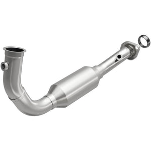 Magnaflow 4551583 Conv Direct Fit OEM 2004 fits Jeep Liberty Underbody