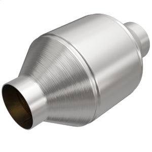 Magnaflow 51656 Conv Univ 2.5in Inlet/Outlet Center/Center Round 3in Body L x 5in W x 8.75in Overall L