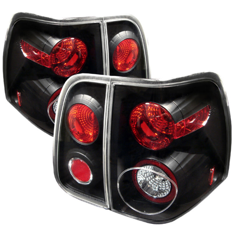 Spyder 5005946 fits Lincoln 03-06 Navigator Euro Style Tail Lights Black ALT-YD