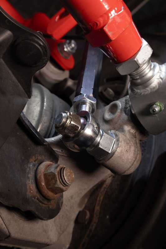 UMI Performance 2549UMI 16-24 fits Chevrolet Camaro Suspension Stabilizer Bar Li