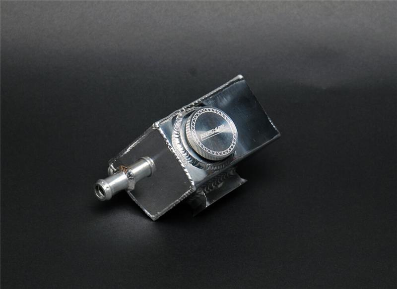 Weapon R 826-131-101 05-07 fits Scion TC Power Steering Reservoir Tank