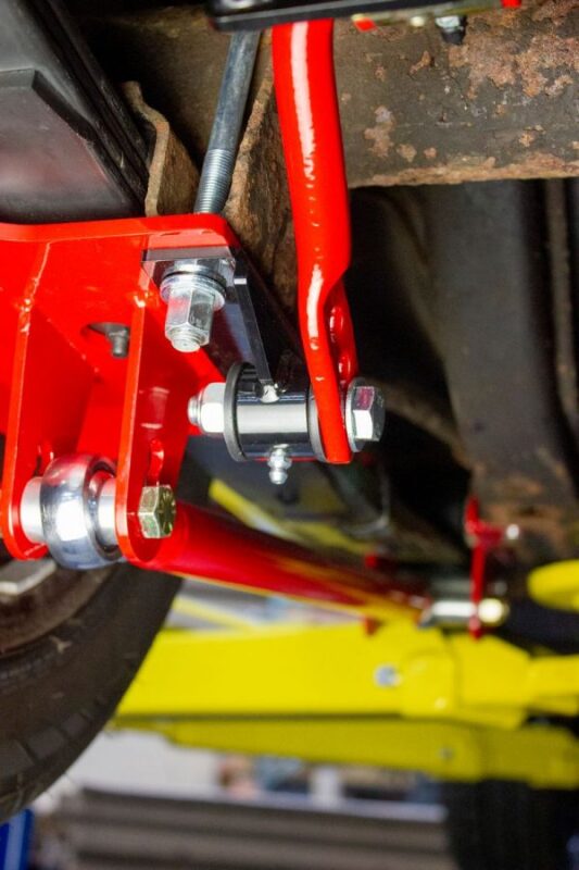 UMI Performance 2634-B 70-81 fits GM F-Body Adjustable Sway Bar Poly Rear