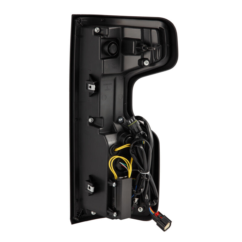 AlphaRex 620078 19-24 fits Chevy Silverado 1500 / 20-24 2500HD/3500HD LUXX-Se