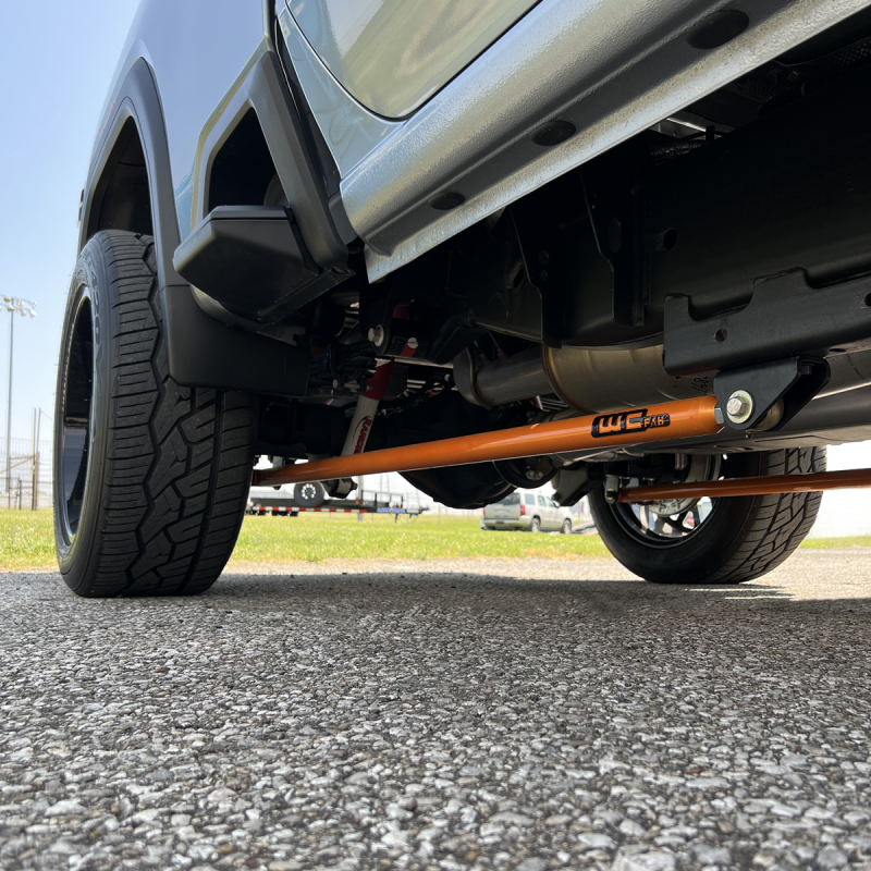 Wehrli WCF100826-CR 20-24 fits Chevy & GMC Duramax RCLB/CCSB/ECSB 60in. Traction Bar Kit - Candy Red
