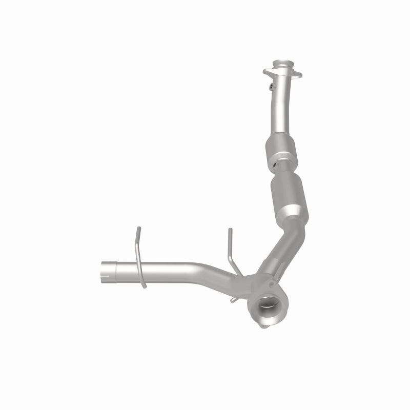 Magnaflow 4583078 03-04 fits Ford Expedition 5.4L Direct Fit Converter
