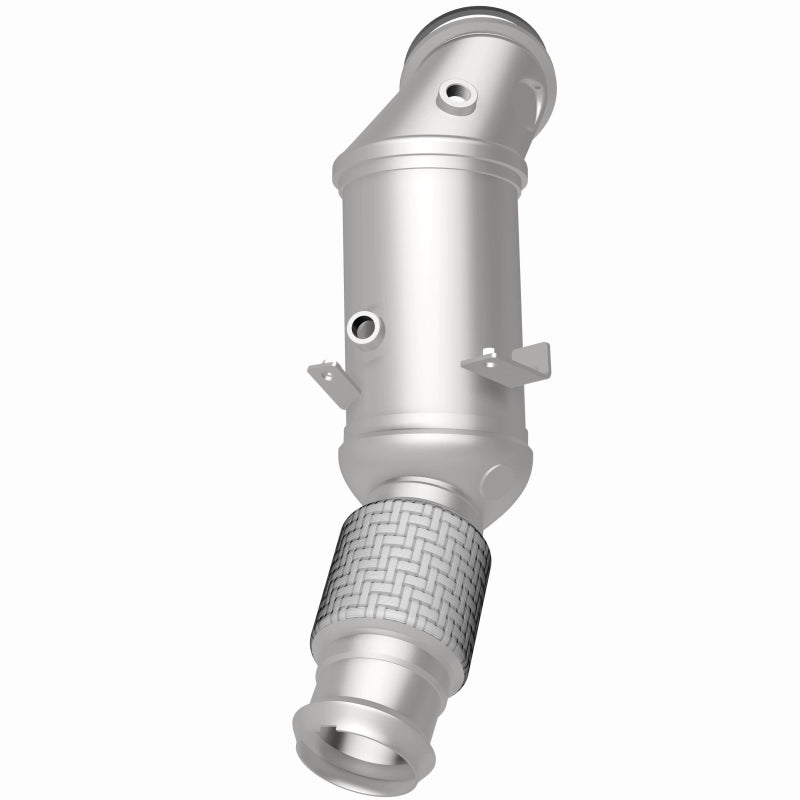 Magnaflow 280543 18-22 fits BMW 530e OEM Grade Federal / EPA Compliant Direct-Fit Catalytic Converter