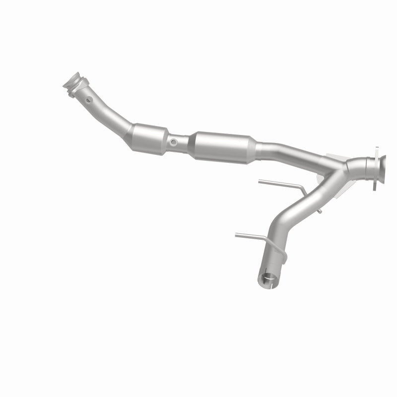 Magnaflow 4583078 03-04 fits Ford Expedition 5.4L Direct Fit Converter
