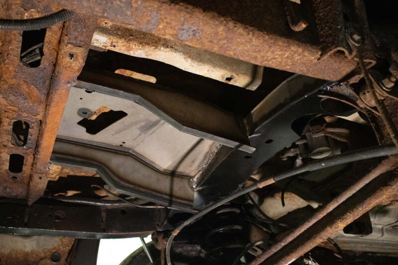 RustBuster RB7415 Spare Tire Plate
