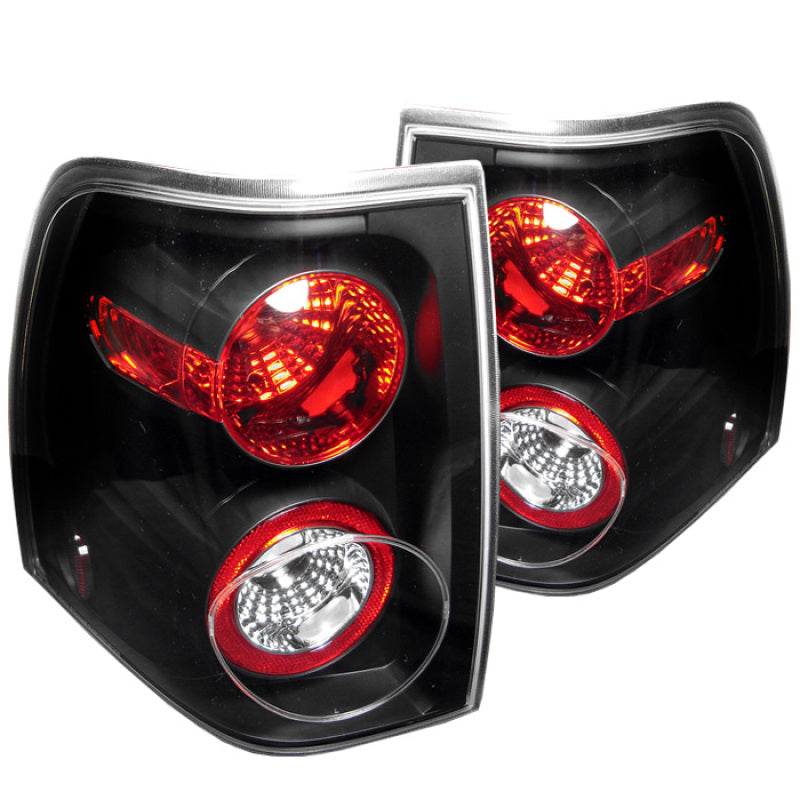 Spyder 5002792 fits Ford 03-06 Expedition Euro Style Tail Lights Black ALT-YD-F