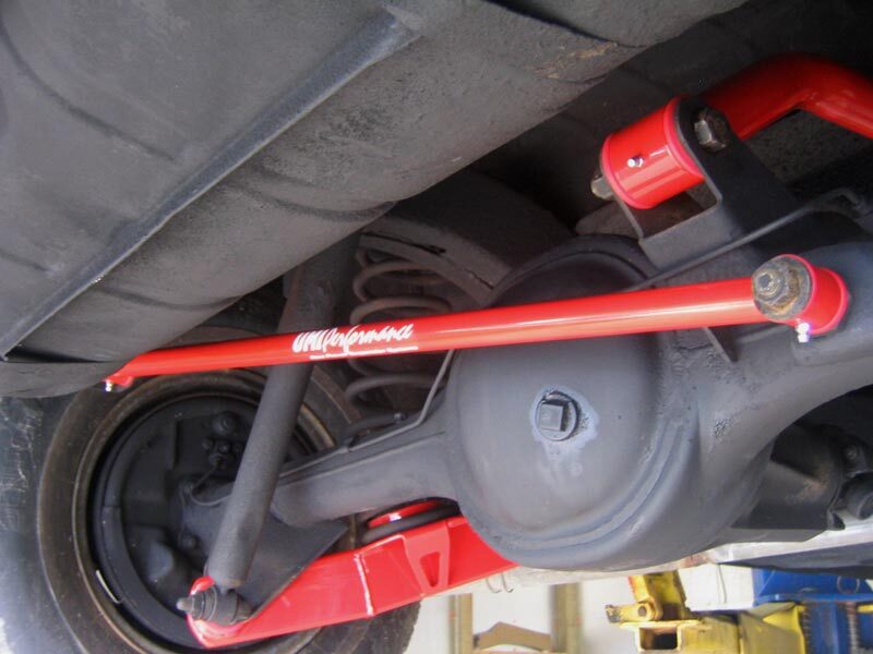 UMI Performance 3653-R 59-64 fits GM B-Body Non-Adjustable Panhard Bar