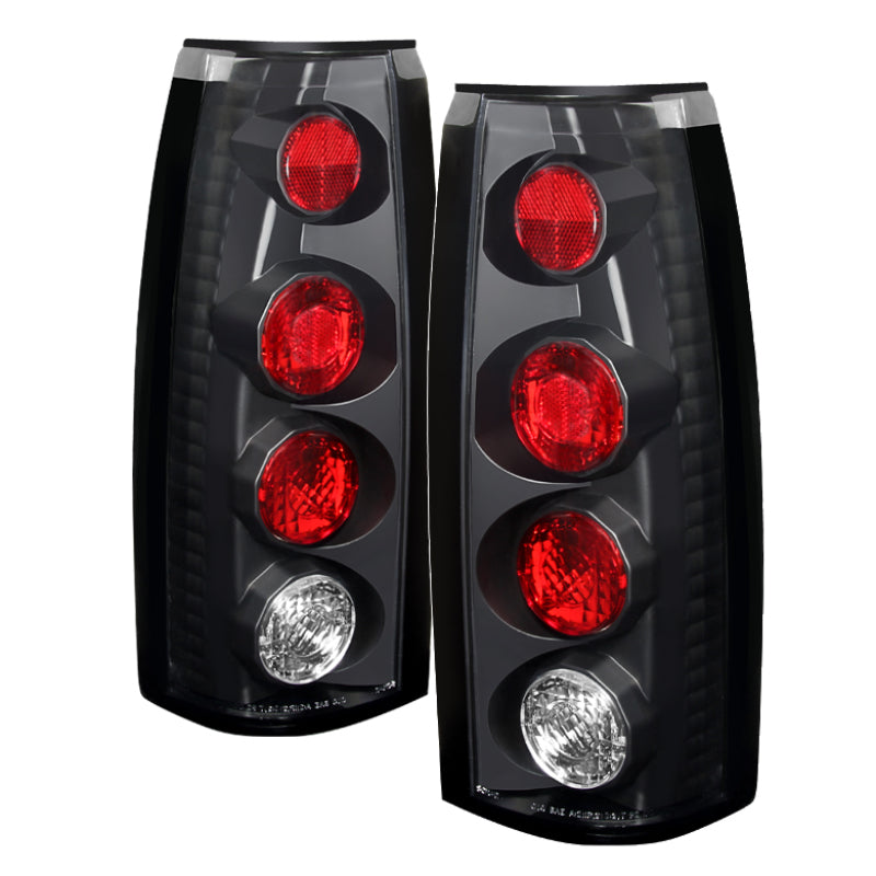 Spyder 5001283 fits Chevy 88-98 C/K Series 1500/2500 /fits GMC Sierra 88-98 Eur