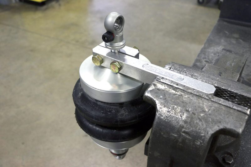 Ridetech 85000013 Aluminum Clamp for 5/8in Shock Shaft