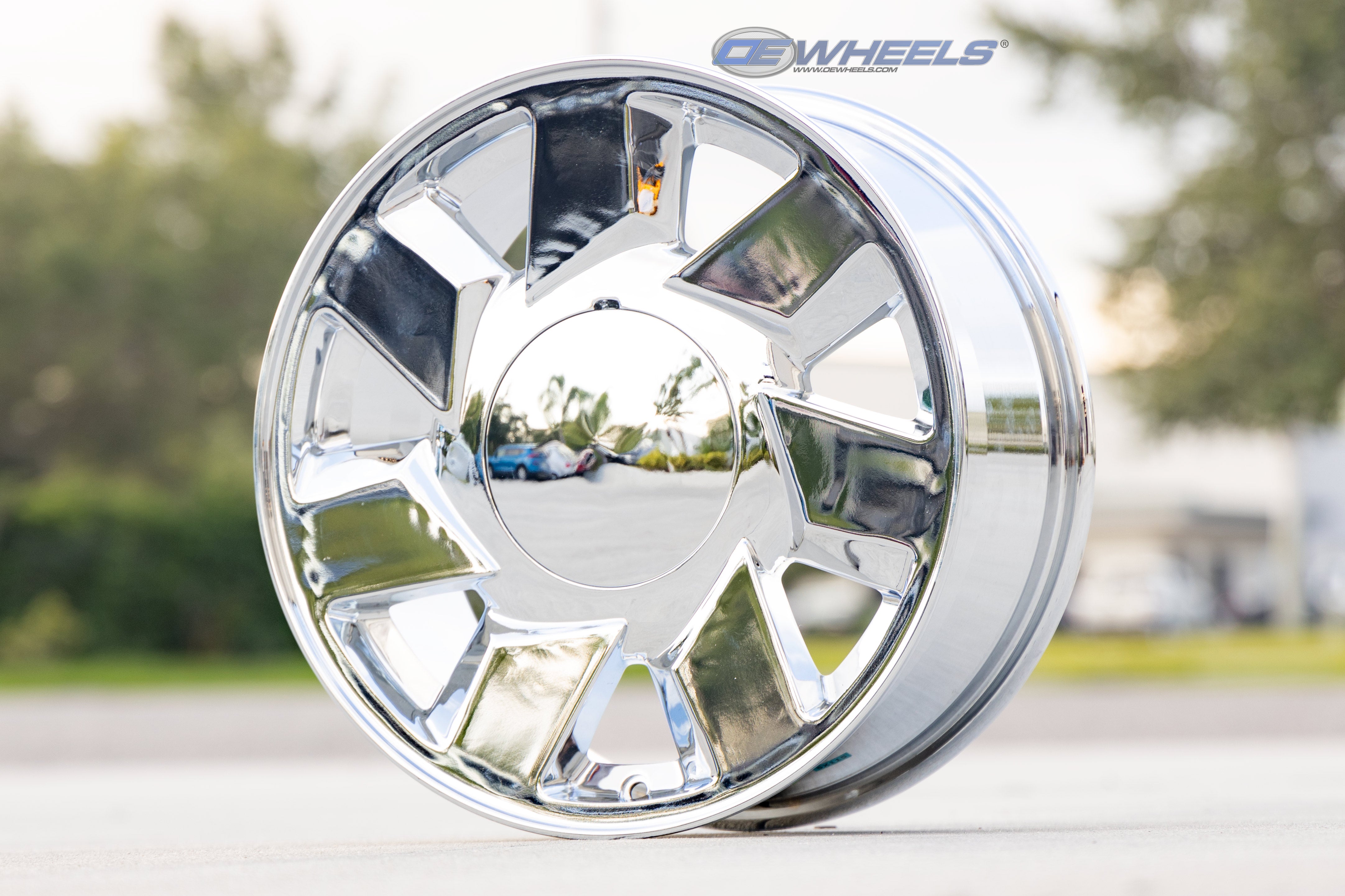 OE Wheels CA01-17075-5115-50C 17" Replica CA01 fits Cadillac DTS 17x7.5 Chrome