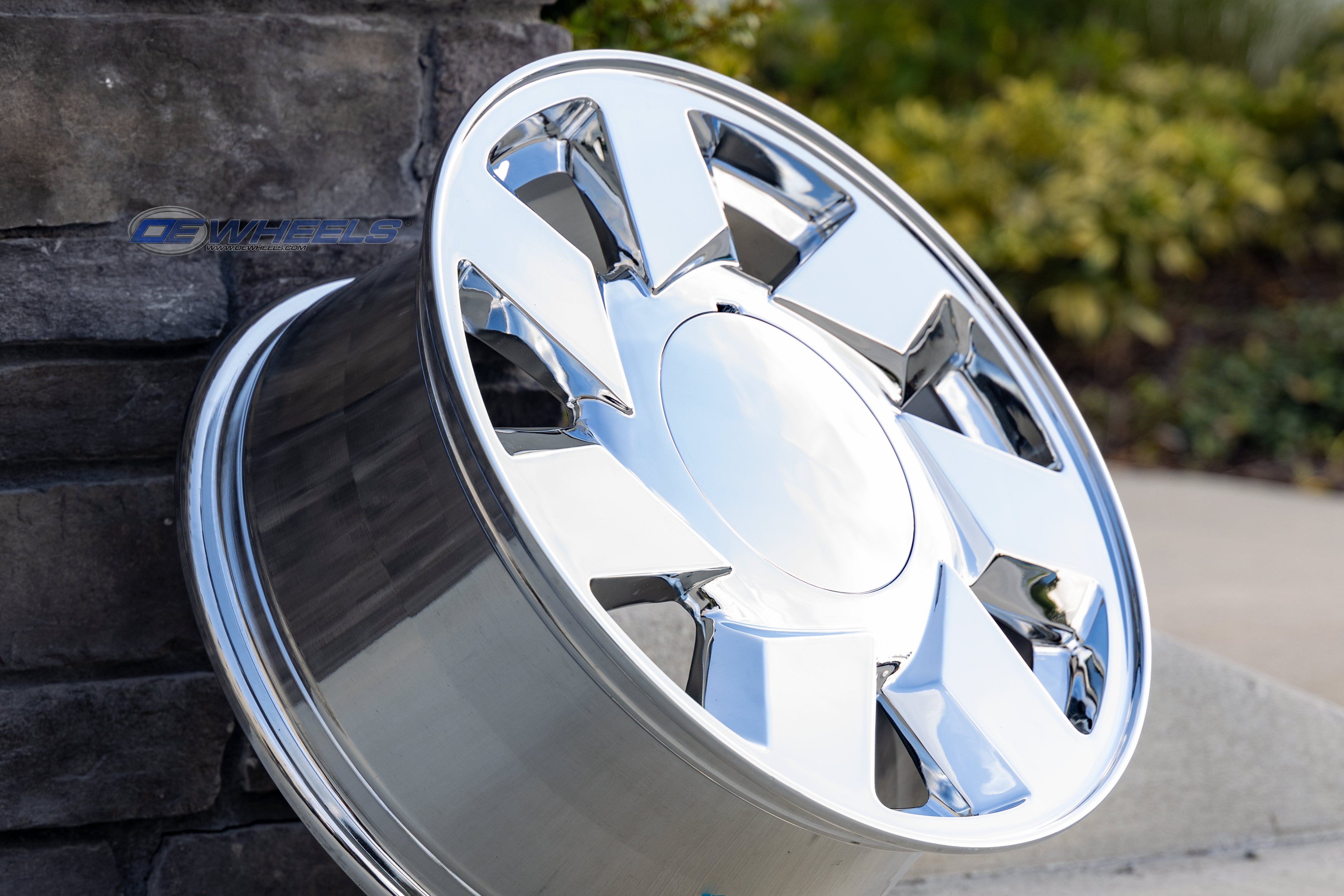 OE Wheels CA01-17075-5115-50C 17" Replica CA01 fits Cadillac DTS 17x7.5 Chrome
