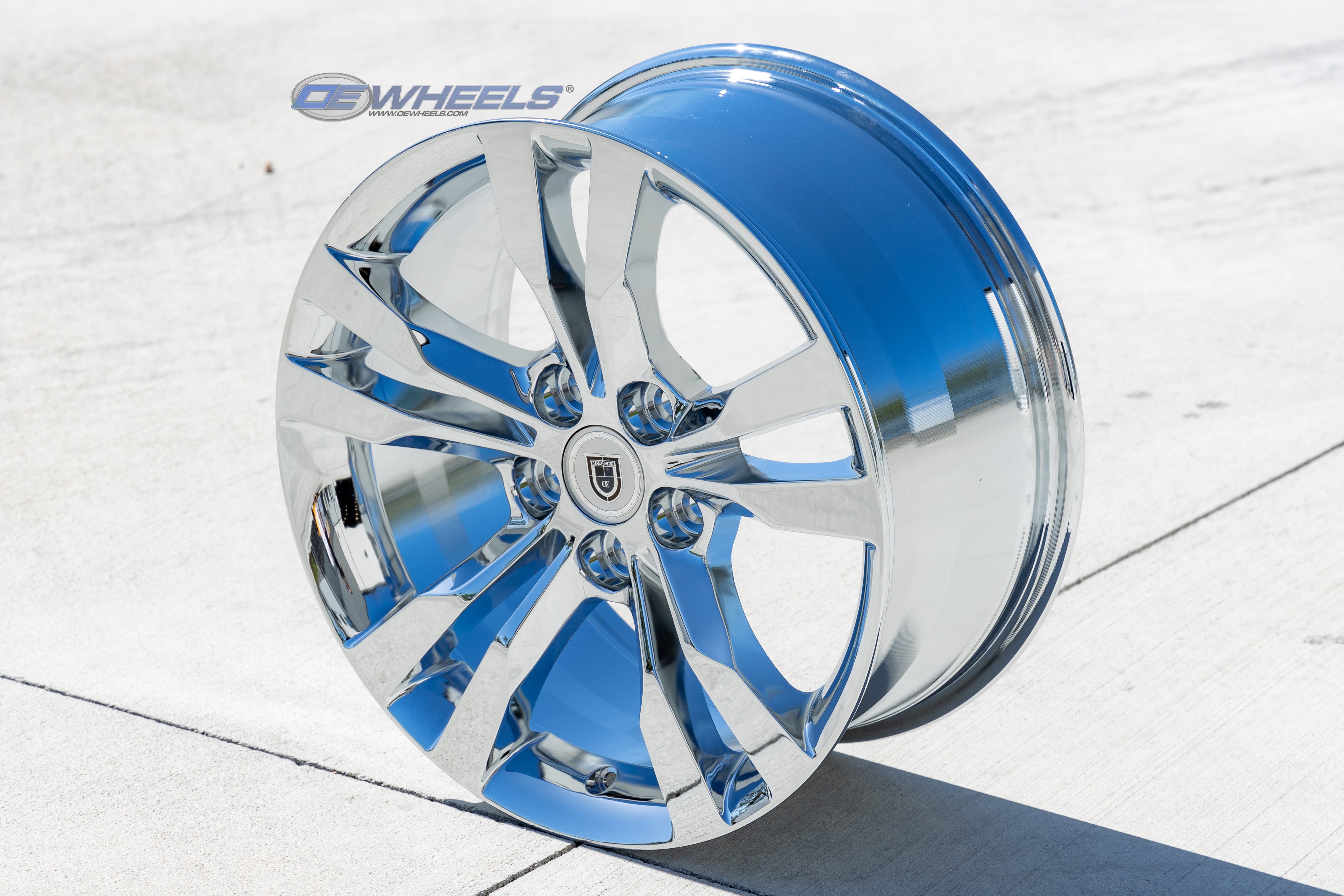 OE Wheels CA15C-18085-5120-32C 18" Replica CA15C fits Cadillac CTS 18x8.5 Chrome
