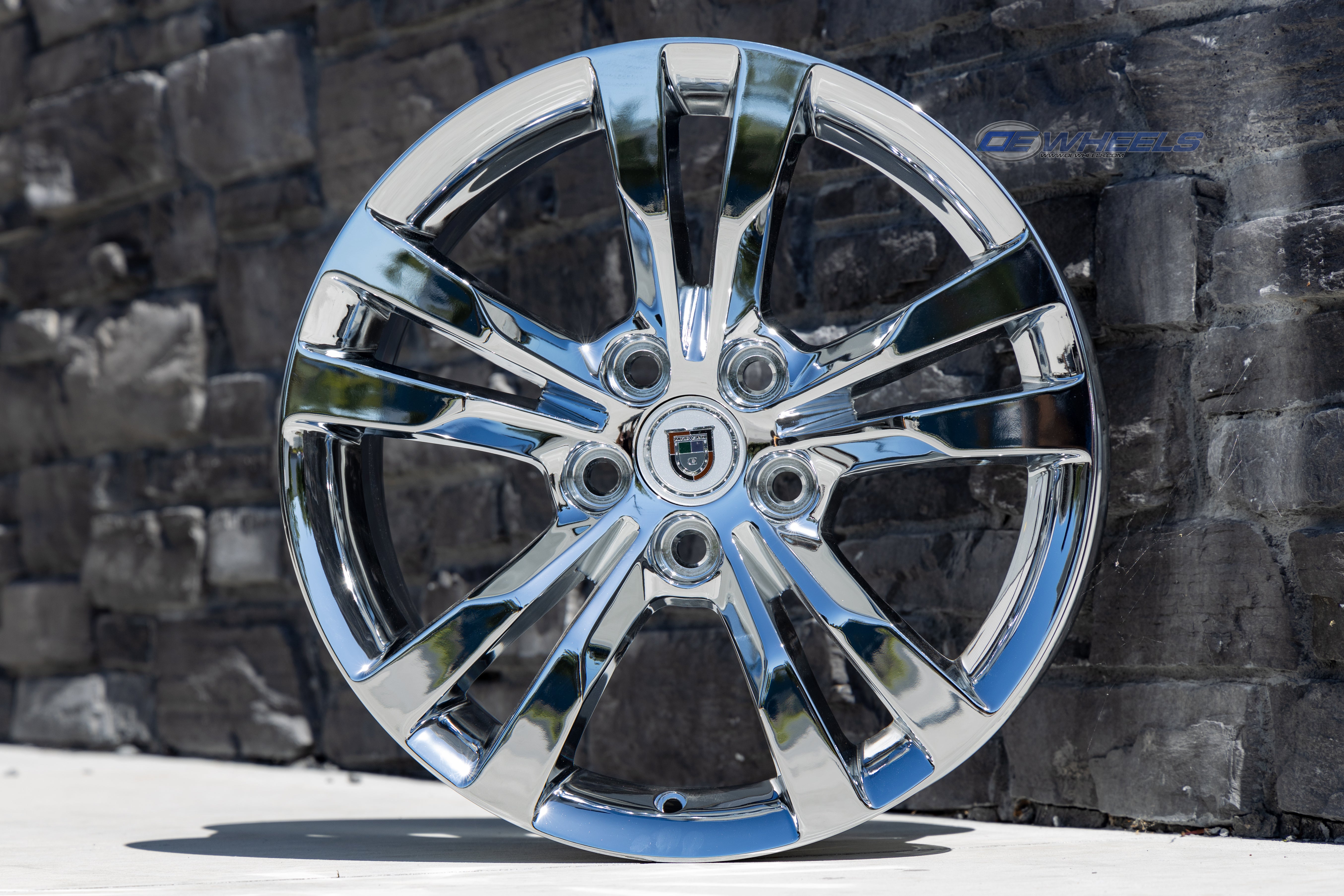 OE Wheels CA15C-18085-5120-32C 18" Replica CA15C fits Cadillac CTS 18x8.5 Chrome