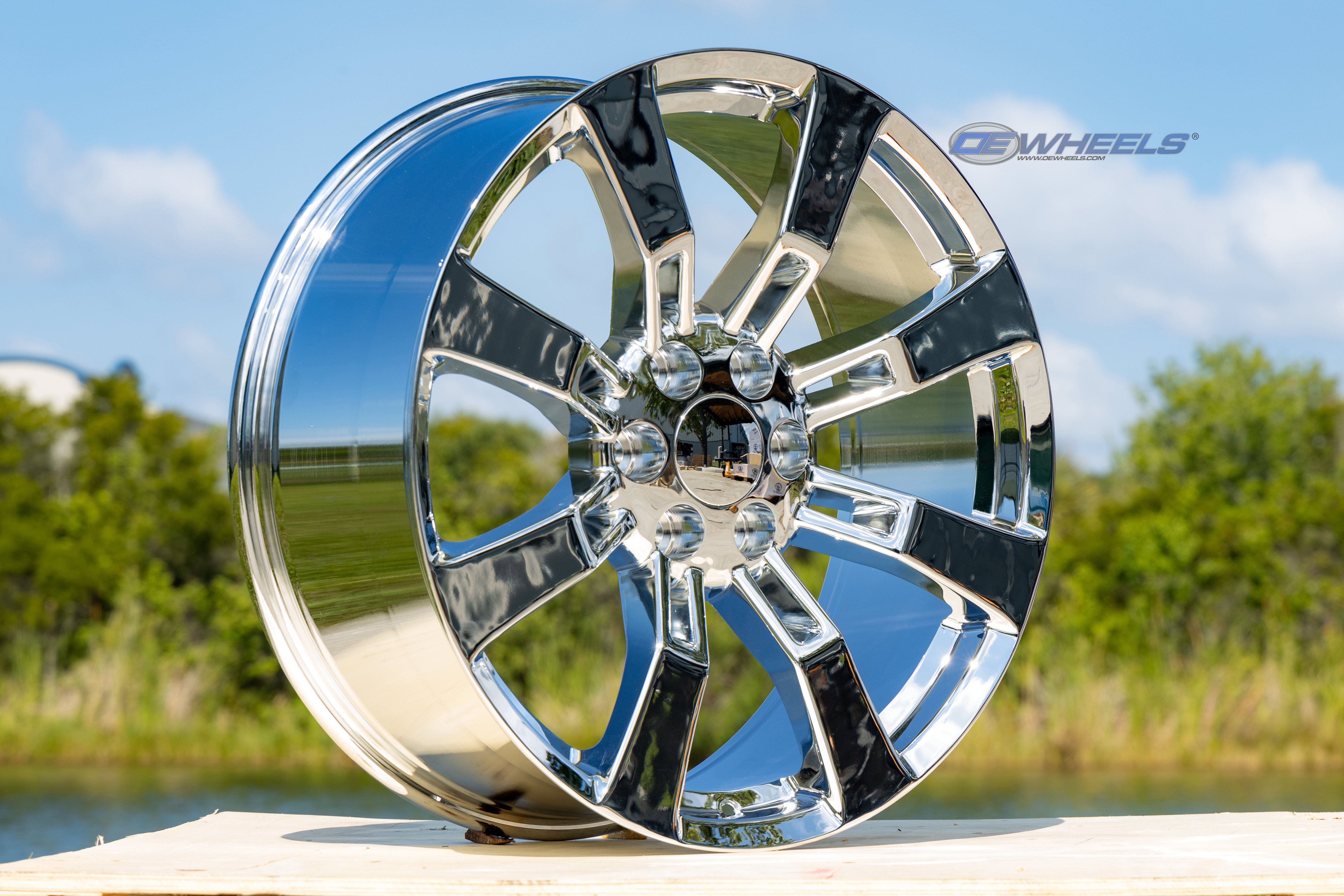 OE Wheels CA82-22090-6550-31C 22" Replica fits Cadillac Escalade 22x9 Chrome