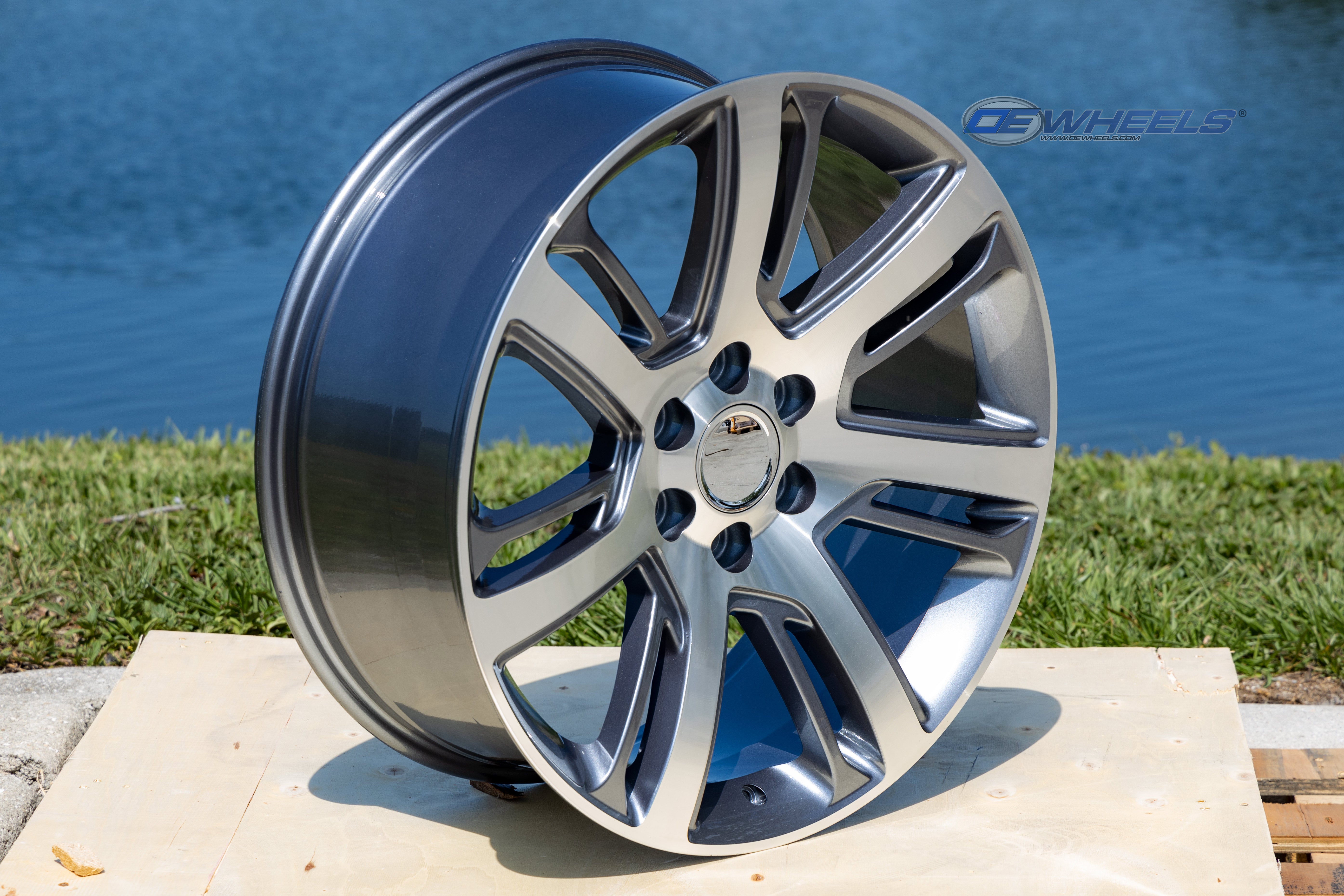 OE Wheels CA88-22090-6550-31MG 22" Replica fits Cadillac Escalade 22x9 Machined
