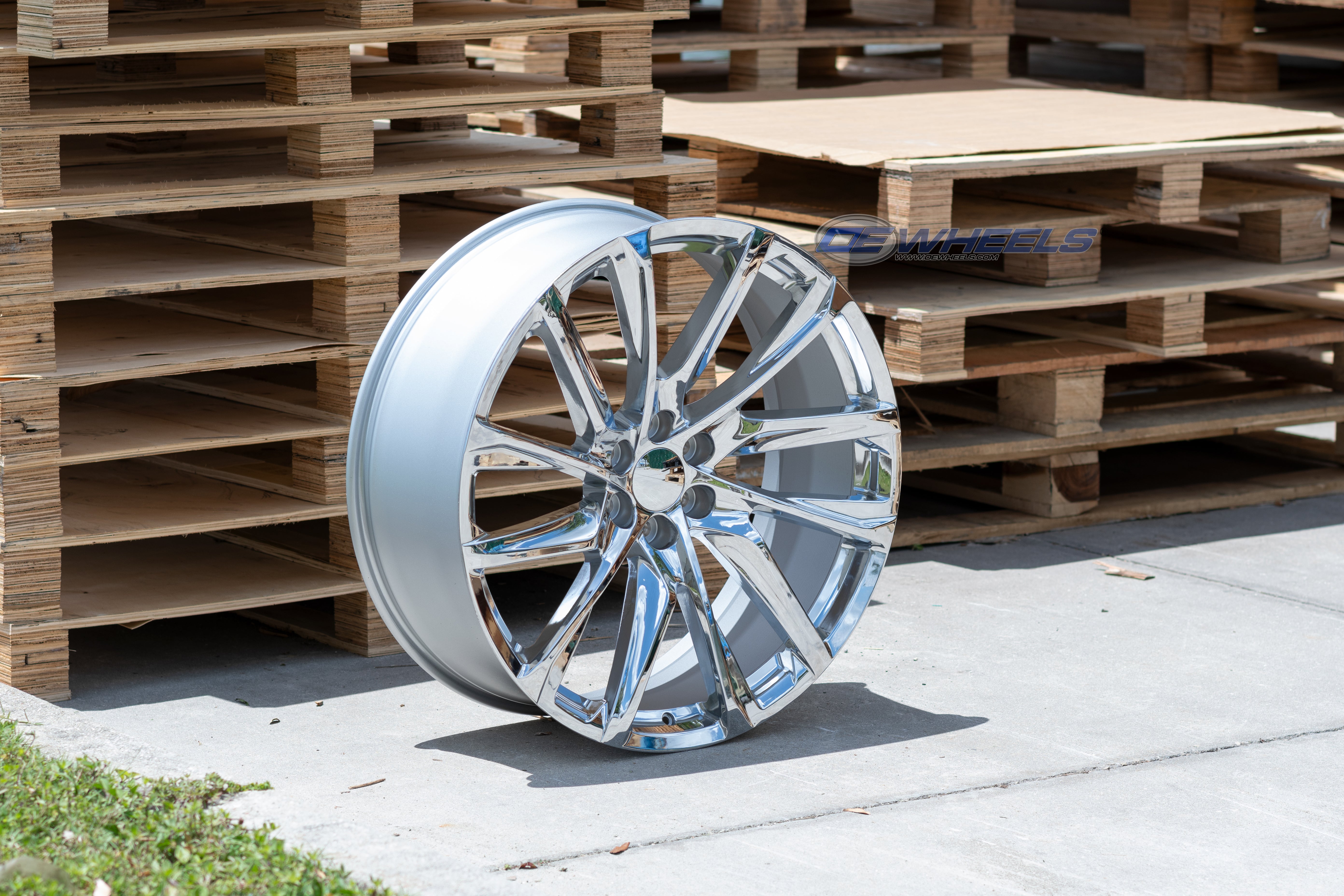 OE Wheels CA90-26100-6550-28C 26" Replica fits Cadillac Escalade - Chrome 26x10