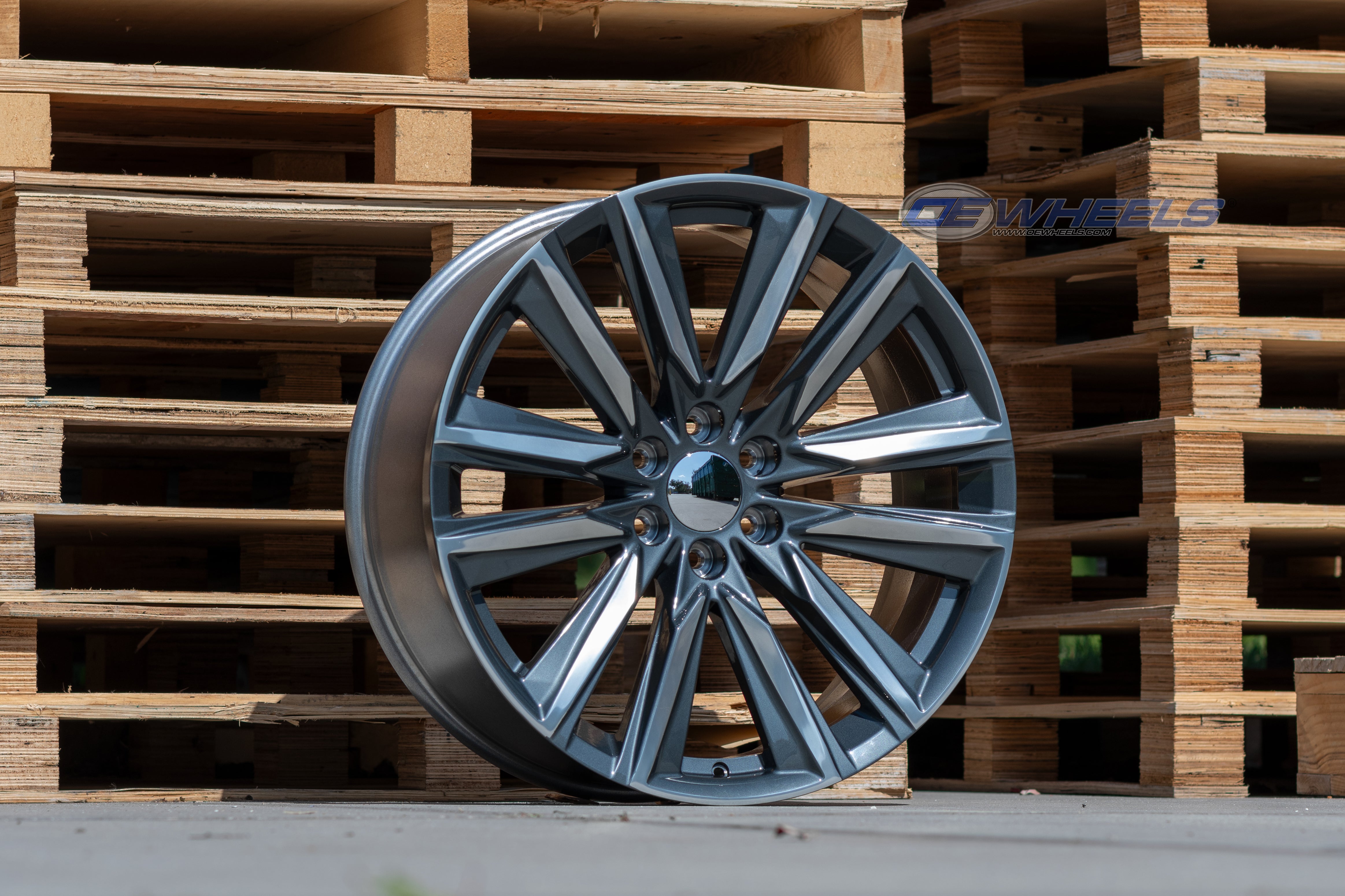 OE Wheels CA91-24100-6550-28PG 24" Replica fits Cadillac Escalade Gunmetal