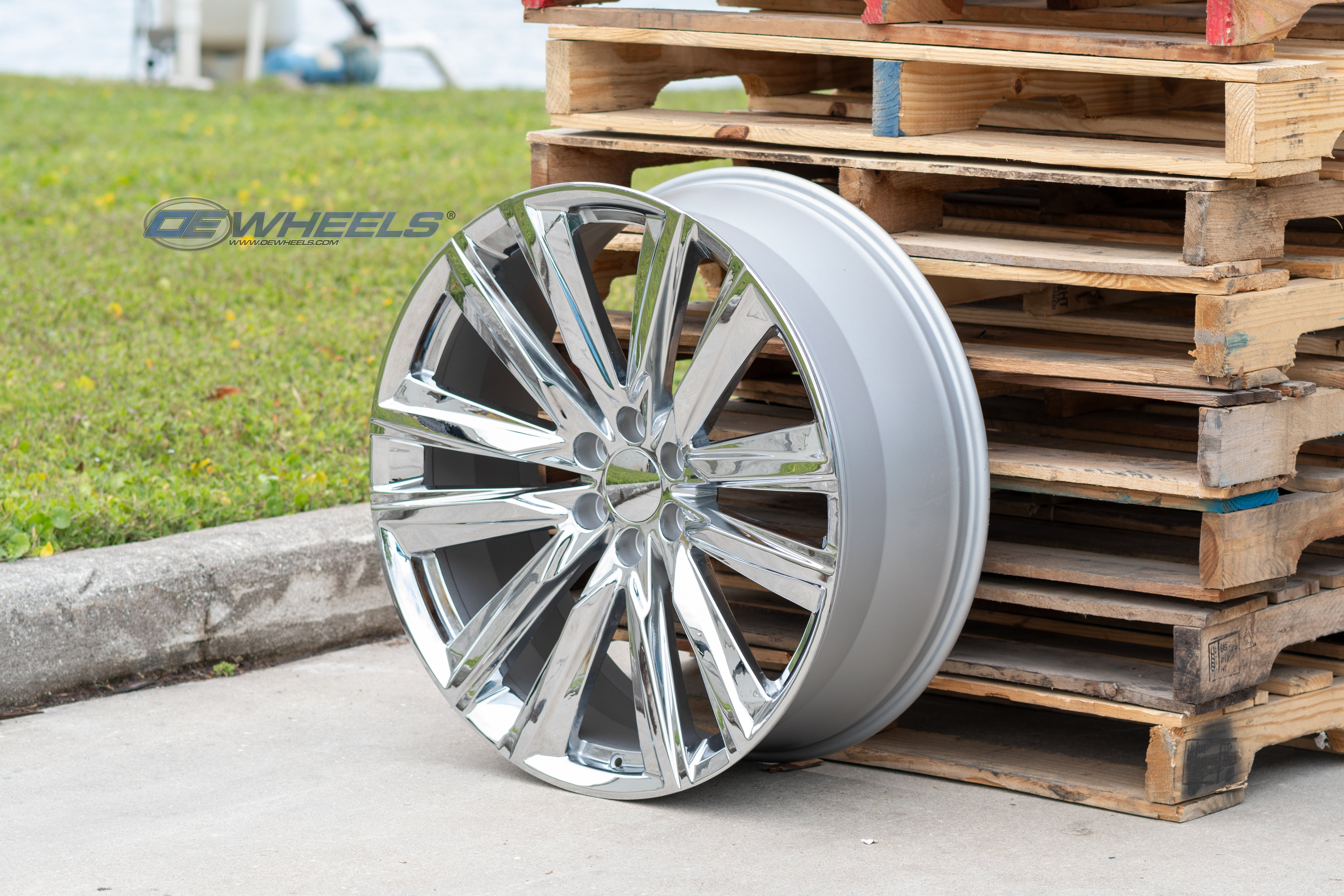 OE Wheels CA91-26100-6550-28C 26" Replica fits Cadillac Escalade - Chrome 26x10