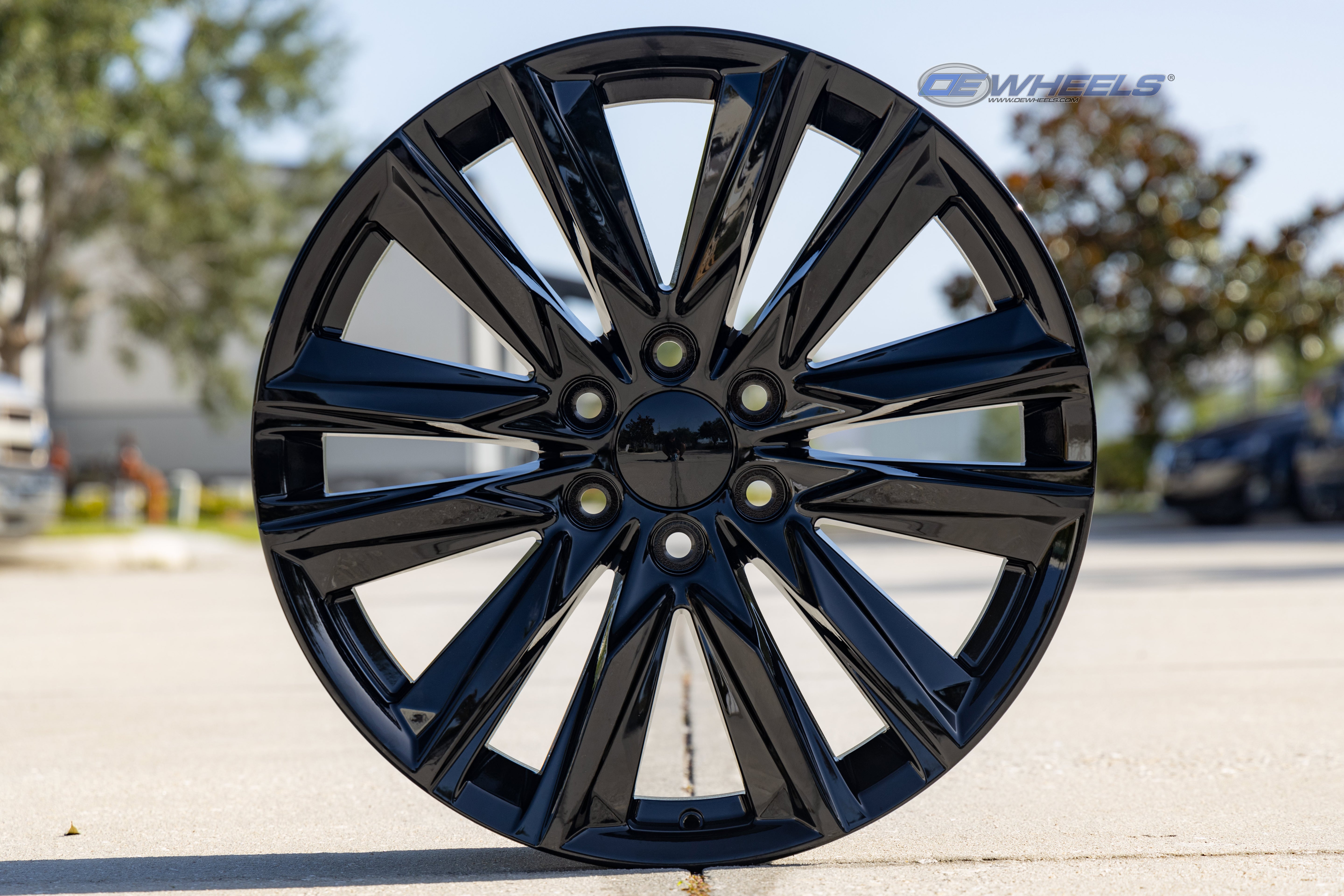 OE Wheels CA91-24100-6550-28B 24" Replica fits Cadillac Escalade Gloss Black