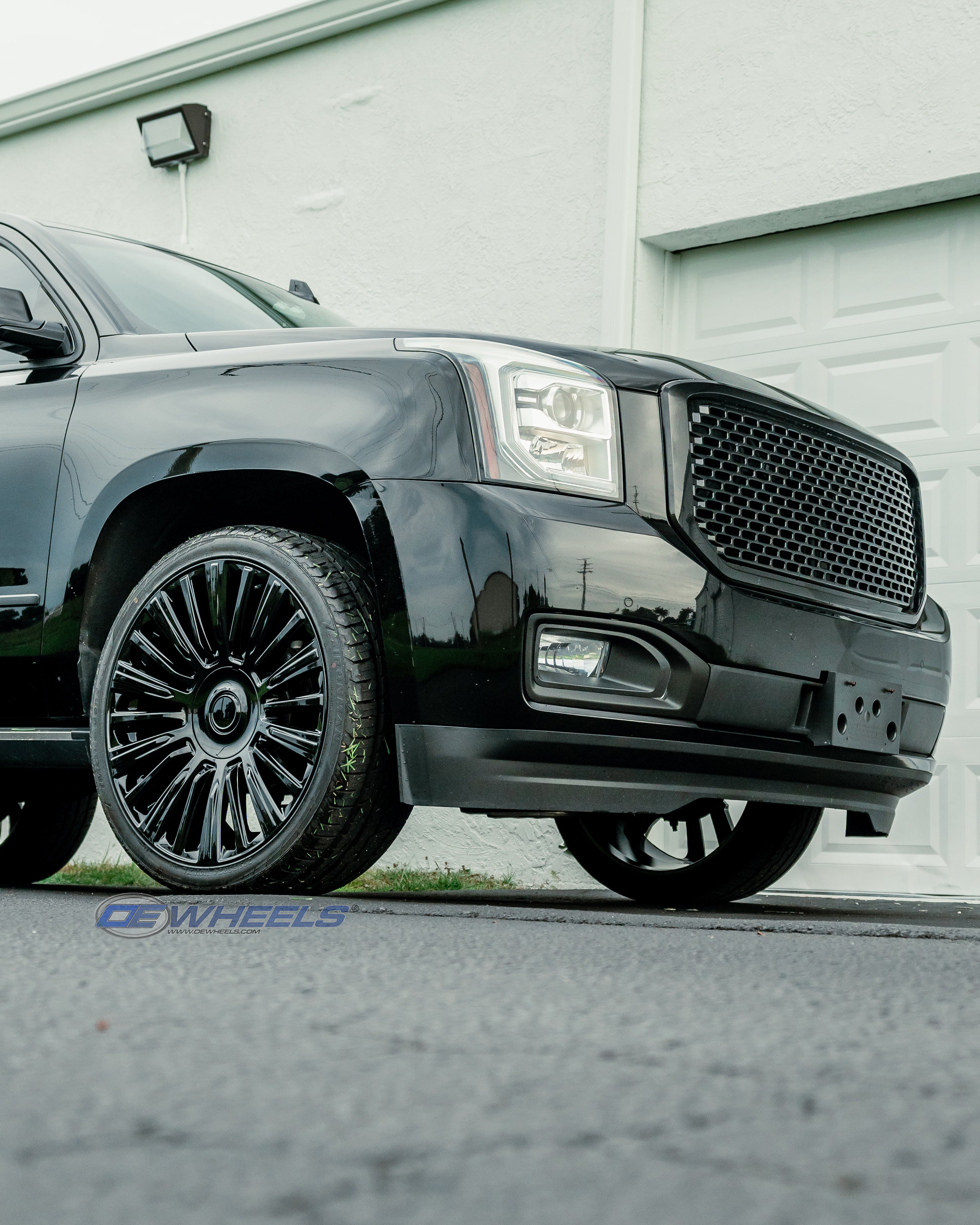 OE Wheels CA92-24100-6550-28B1 24" Replica fits Cadillac Escalade - Satin Black