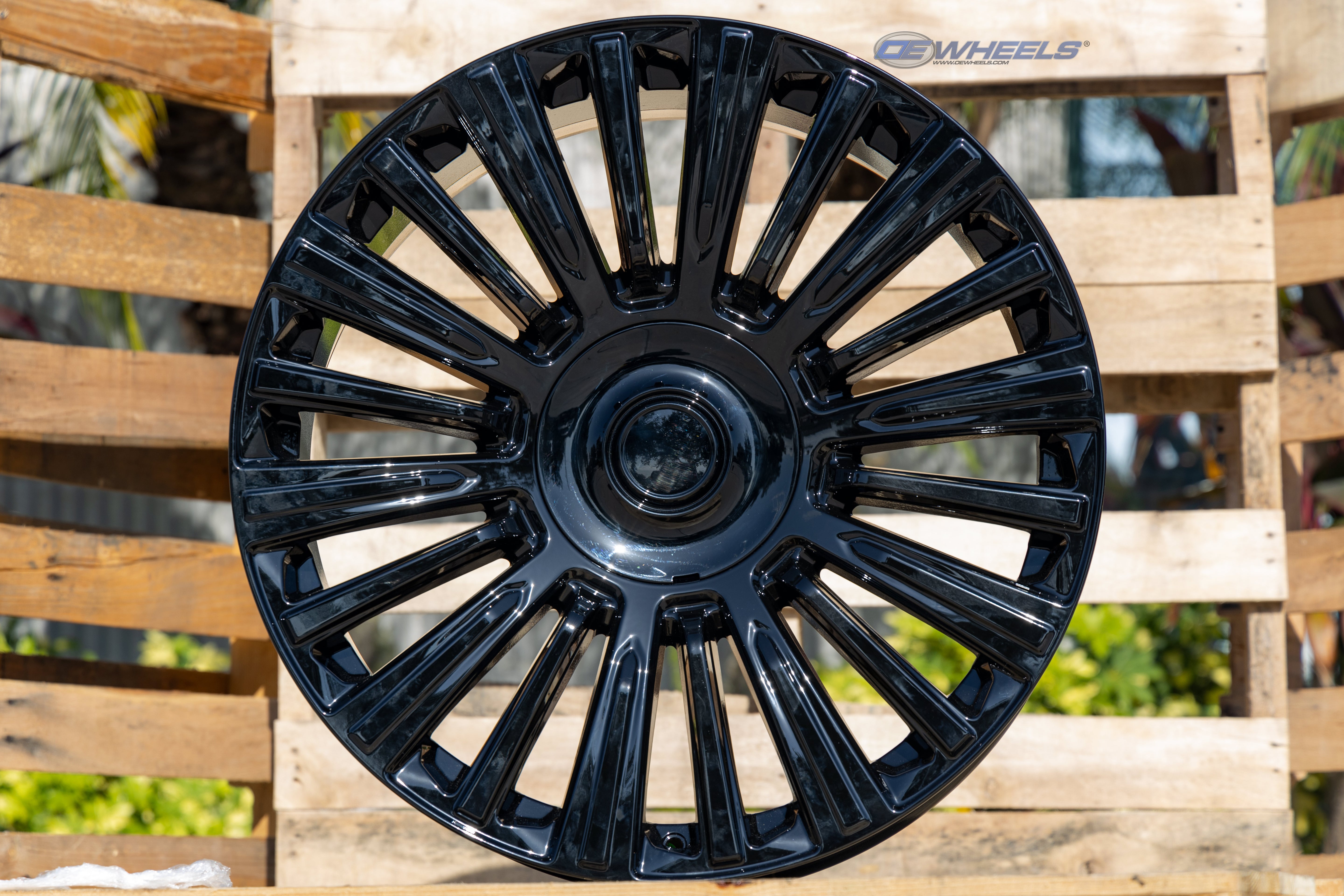 OE Wheels CA92-24100-6550-28B 24" Replica fits Cadillac Escalade - Black 24x10
