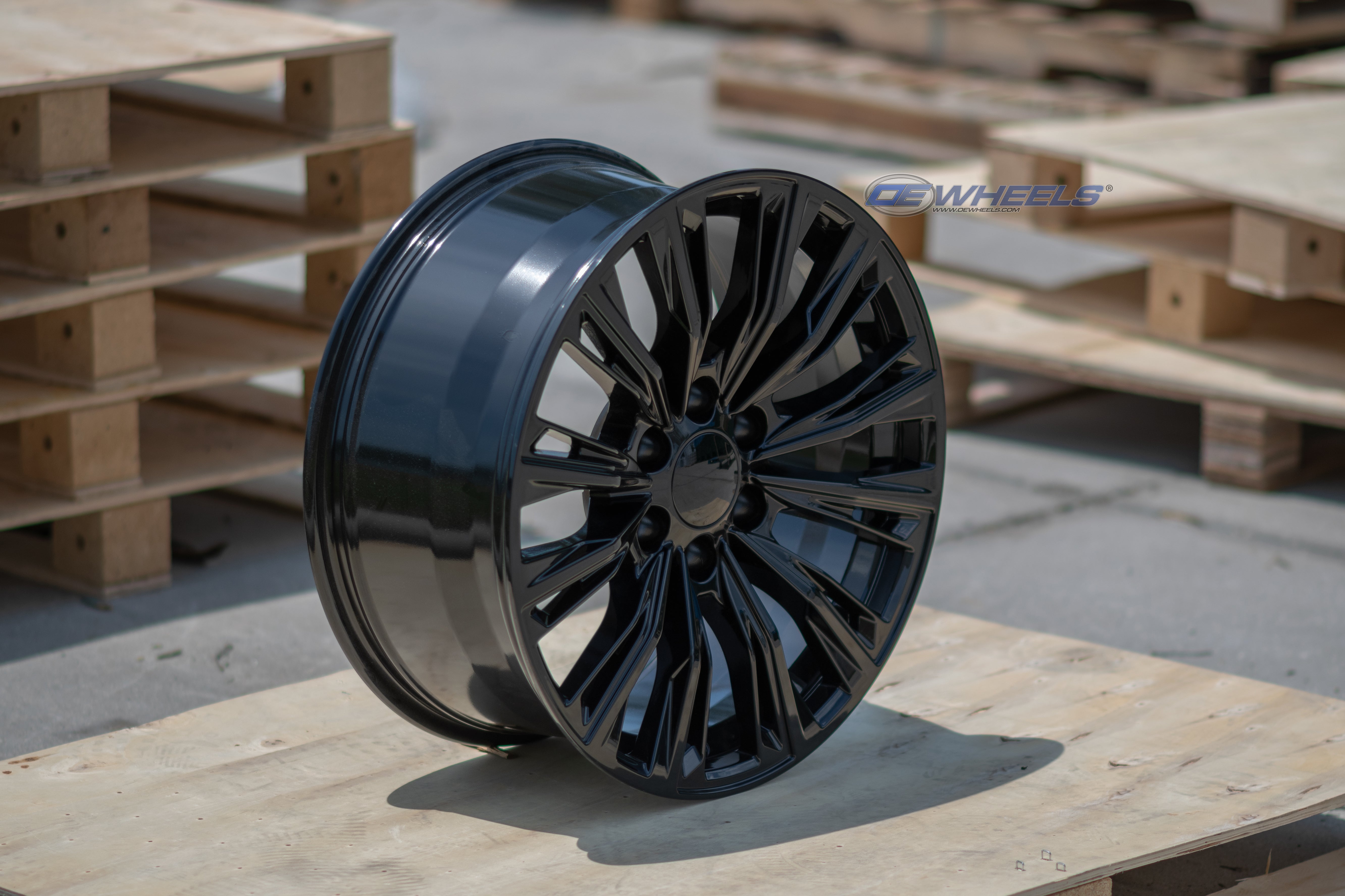 OE Wheels CA93-20090-6550-28B 20" Replica fits Cadillac Escalade - Gloss Black