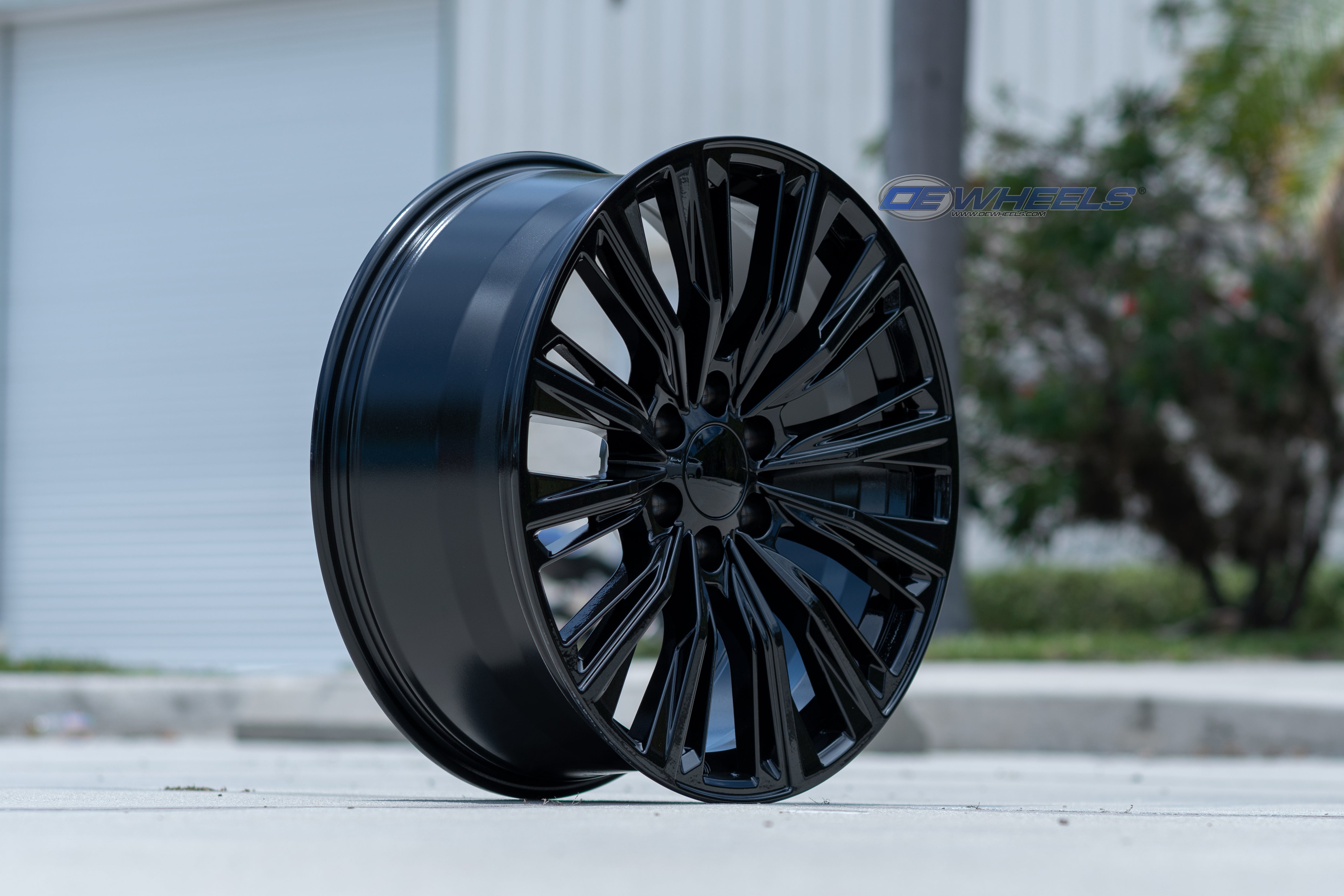 OE Wheels CA93-22090-6550-28B 22" Replica fits Cadillac Escalade Gloss Black