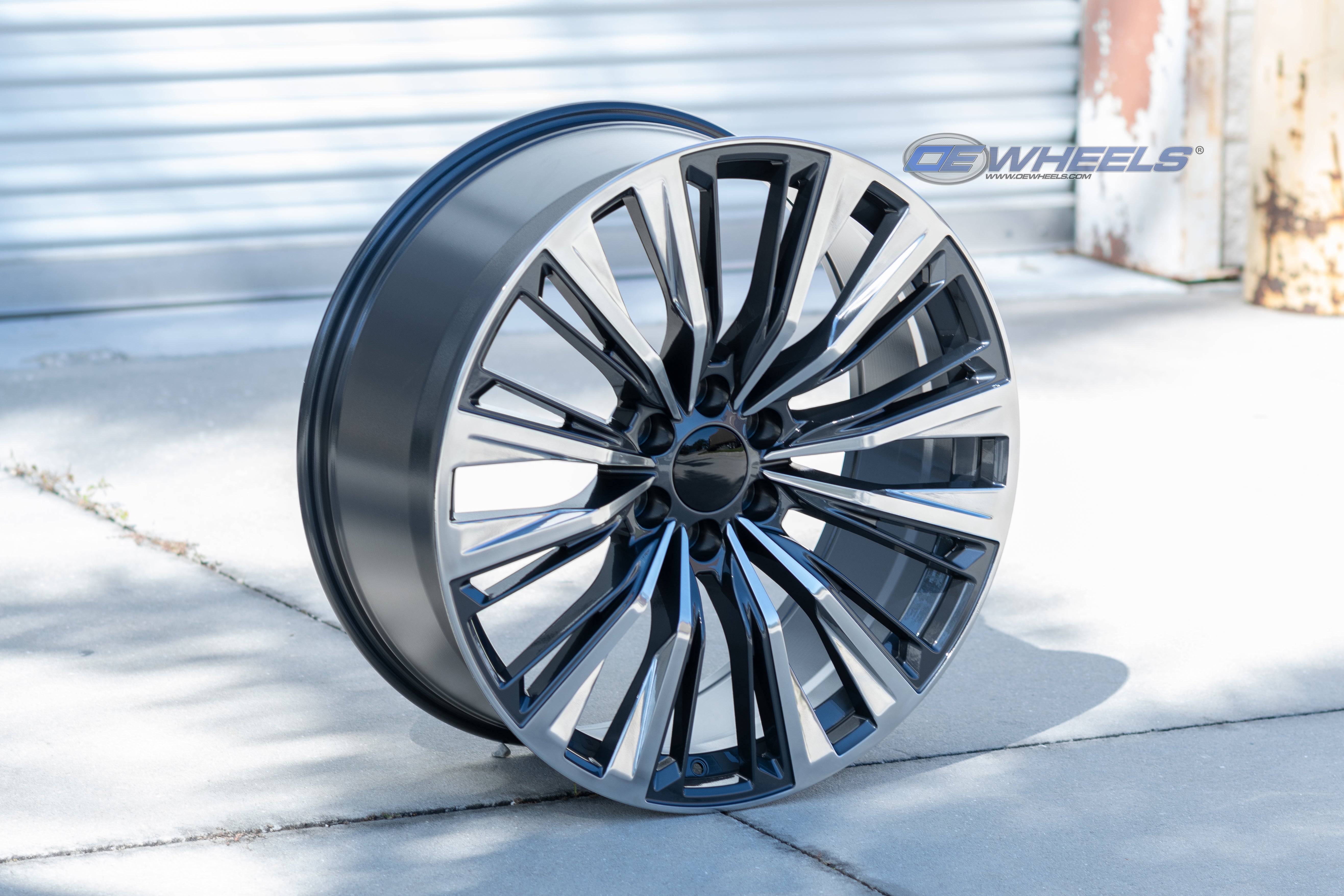OE Wheels CA93-24100-6550-28PG 24" Replica fits Cadillac Escalade Gunmetal